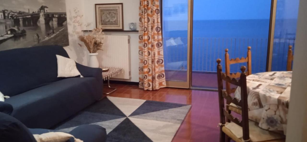Appartamento Con Super Vista Sul Mare Arenzano Exterior photo