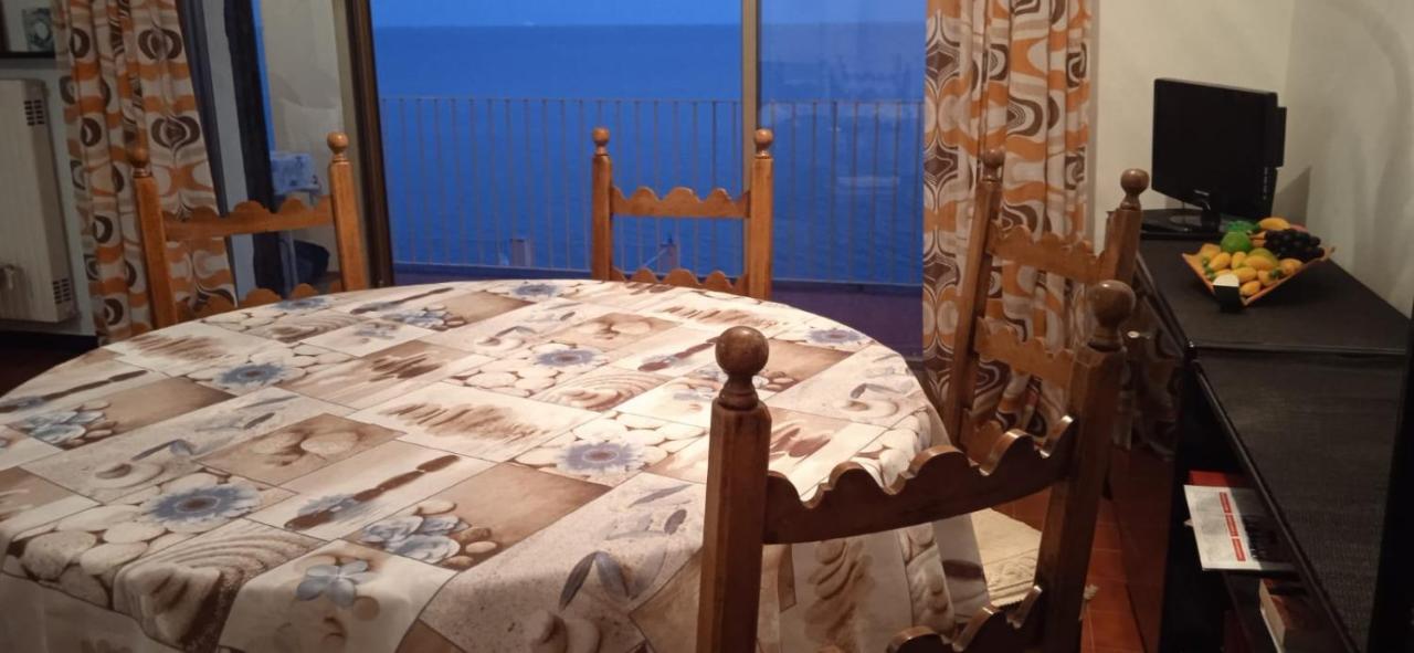 Appartamento Con Super Vista Sul Mare Arenzano Exterior photo